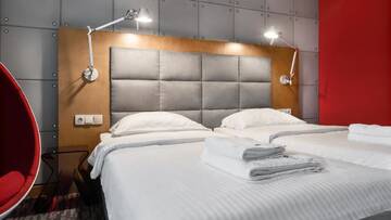 Фото номера Двухместный номер с 2 отдельными кроватями Отель Artis Loft Hotel г. Радзеёвице 4